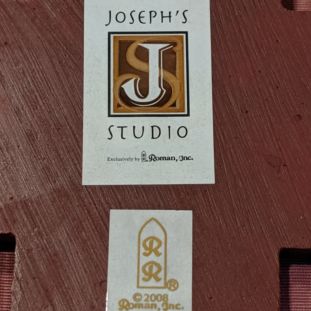 Joseph's Studio Cross wall decor - Picture 2 of 4